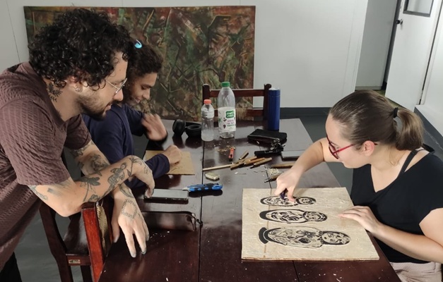 Escola de Artes Visuais divulga agenda de oficinas gratuitas em Goiânia
