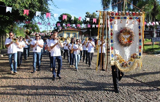 Escola Phoenix de Pirenópolis retorna atividades de formação musical