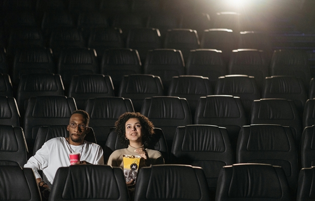 Especialistas acham improvável tarifa de Trump contra filmes estrangeiros