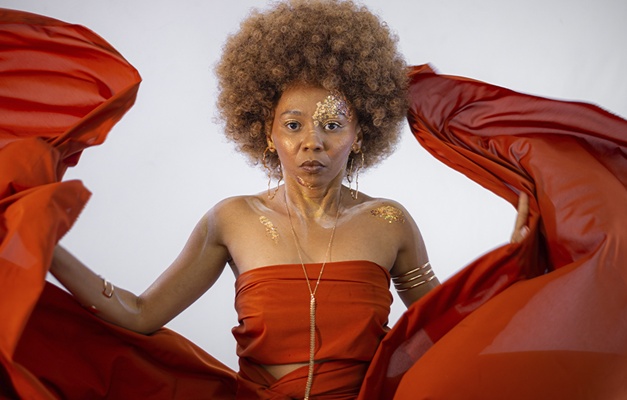 Espetáculo musical 'Essência Negra' exalta herança afro-brasileira