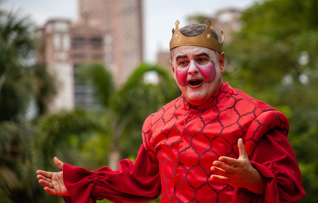 Espetáculos “Hamlet na Rua” e “Família Pitanga” chegam a Jataí