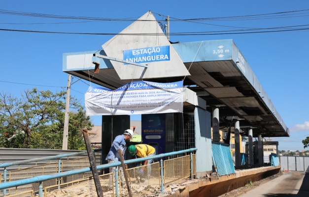 Estações do Eixo Anhanguera passam por revitalização em Goiânia