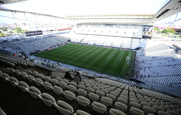 Estádio do Corinthians começa a 'ganhar forma' para receber jogo da NFL