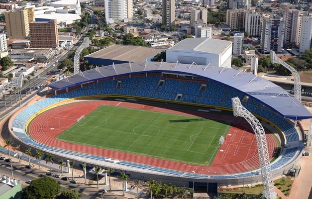 Estádios em Goiânia já podem receber 100% de público