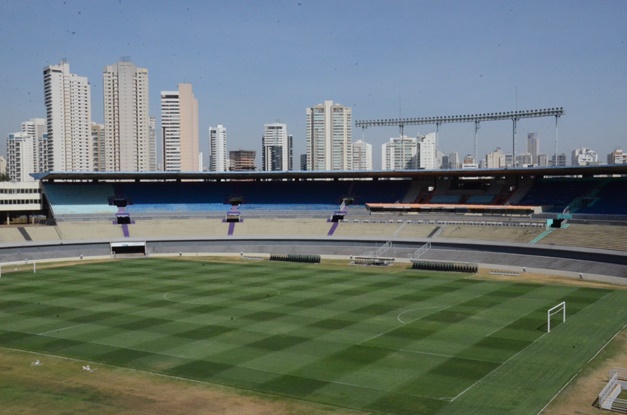 Estado publica edital para licitar iluminação do Estádio Serra Dourada