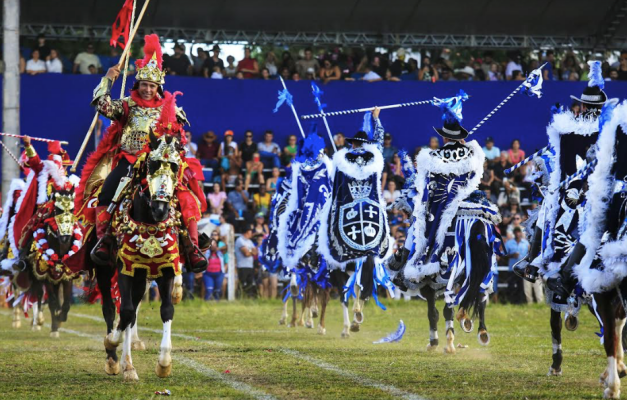 Estado quer tornar as cavalhadas de Goiás Patrimônio Cultural do Brasil