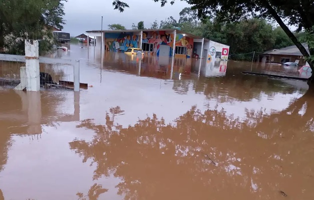 Estragos das chuvas já atingiram 85% dos municípios gaúchos