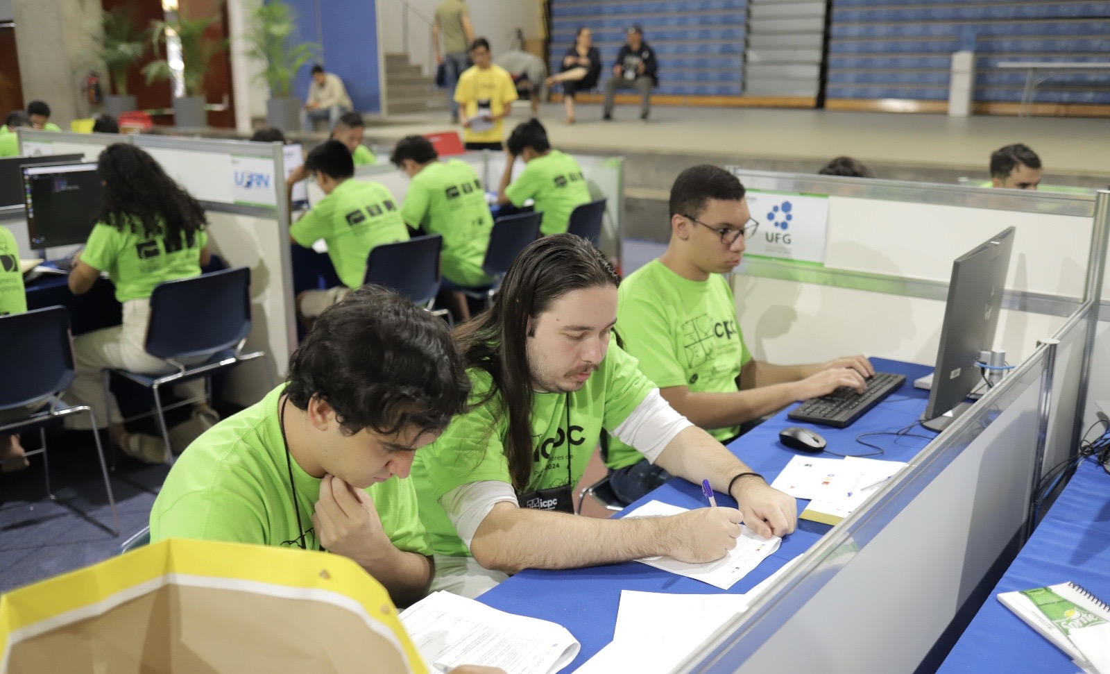 Estudantes da UFG vão à final de concurso internacional de programação