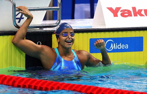 Etiene Medeiros é primeira brasileira campeã em mundial de natação