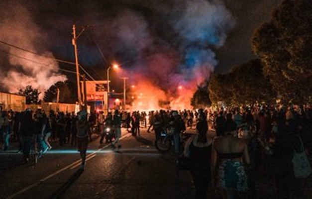 EUA solicitam Guarda Nacional para conter manifestantes em Minneapolis 