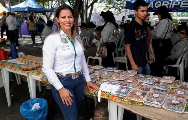 Ex-diarista transforma amor por doces em profissão e fonte de renda 