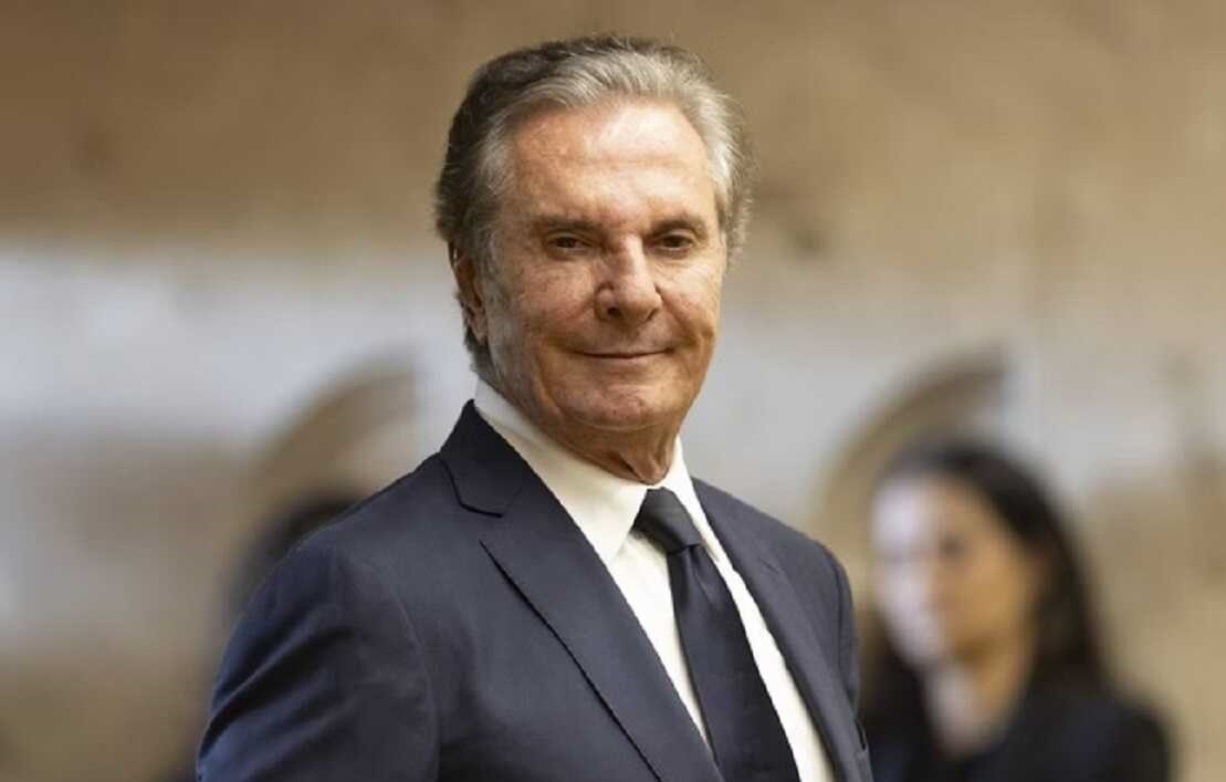 Ex-presidente Fernando Collor deixa presídio para cumprir pena em casa