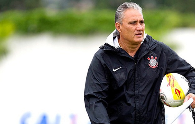 Excesso de expulsões em 2015 do Corinthians deixa o técnico Tite preocupado