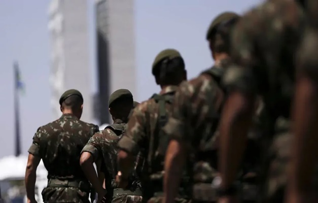 Exército monta acampamento contra invasões após 'Capitólio brasileiro'