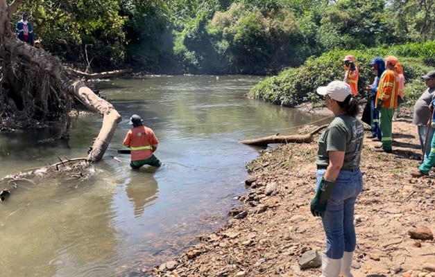 Expedição no Meia Ponte avalia situação do rio no período de seca
