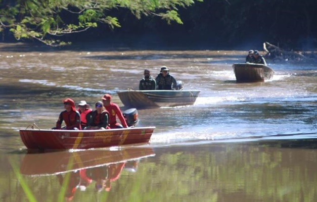 Expedição pelo Rio Meia Ponte chega ao fim em Goiânia
