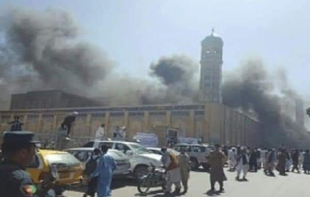 Explosão mata pelo menos 46 pessoas em mesquita no Afeganistão