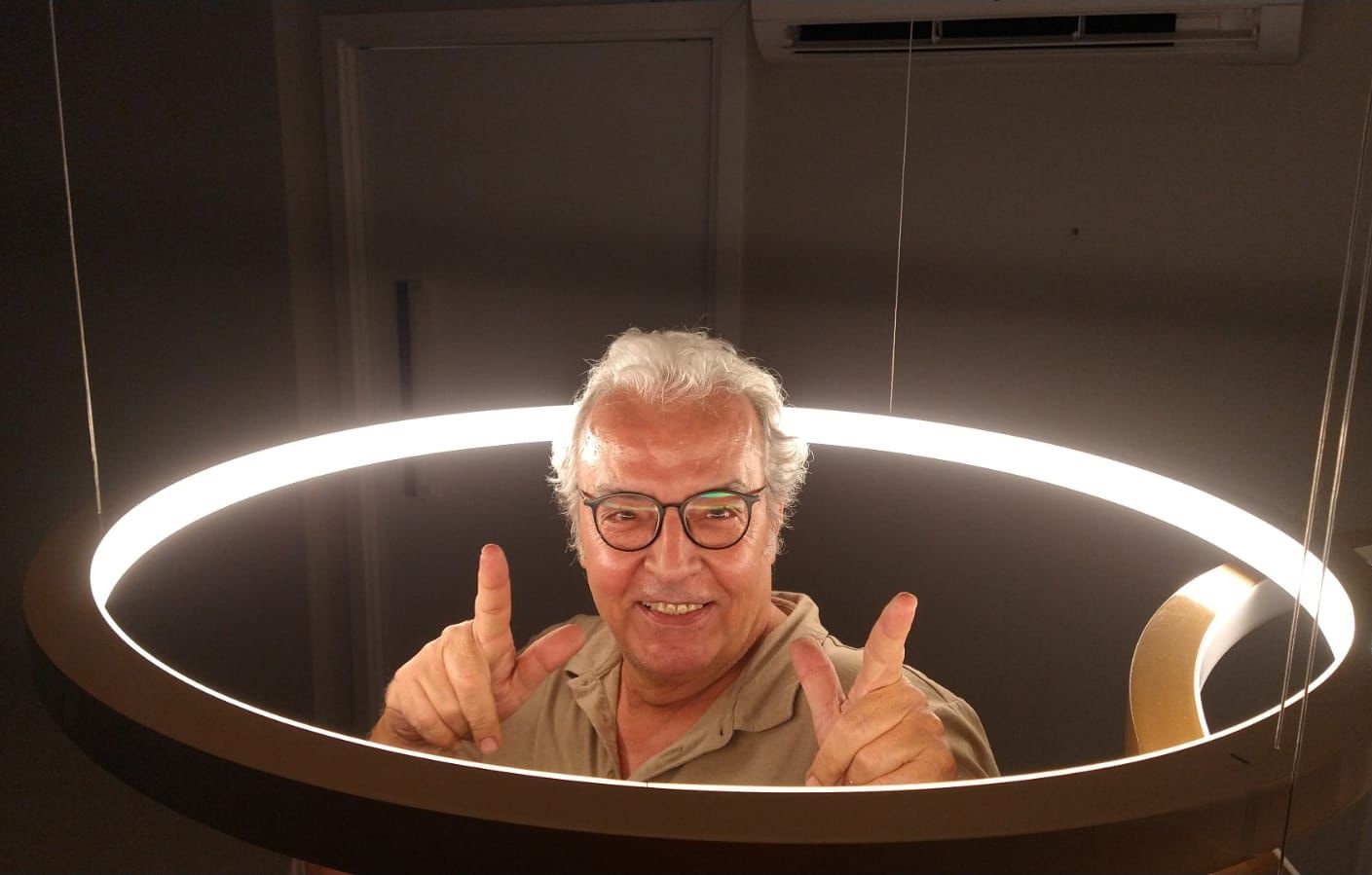 Exposição em Goiânia reúne obras do artista plástico Leo Pincel
