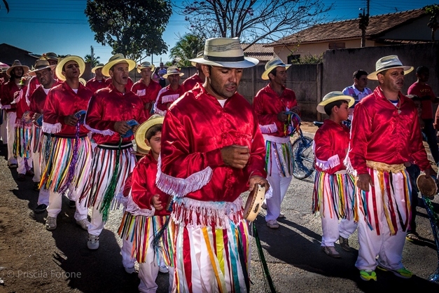 Exposição fotográfica em Goiânia retrata as congadas de Goiás