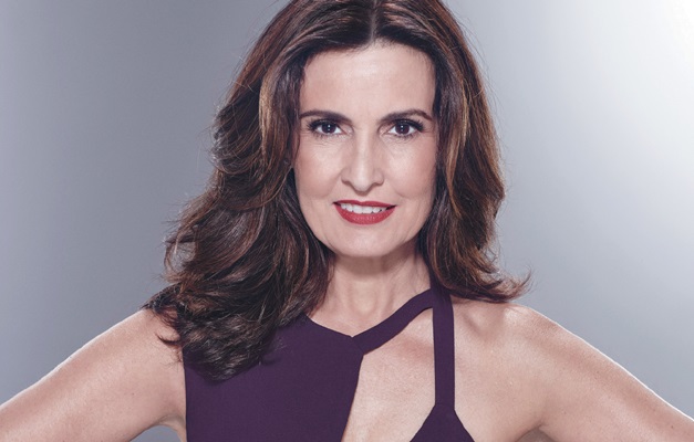 Fátima Bernardes recebe convite para ser rainha de bateria no carnaval carioca