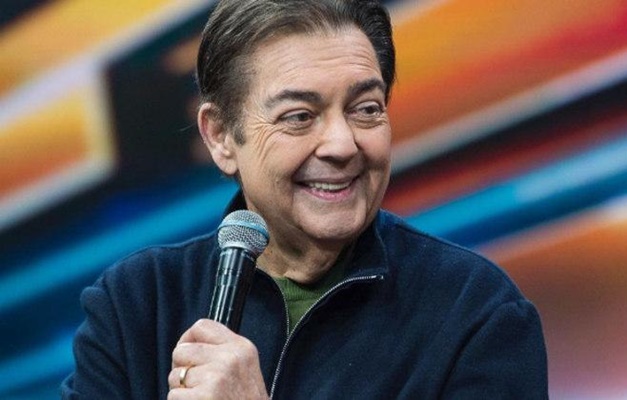 Faustão está estável e respirando com ajuda de ventilação mecânica, diz boletim