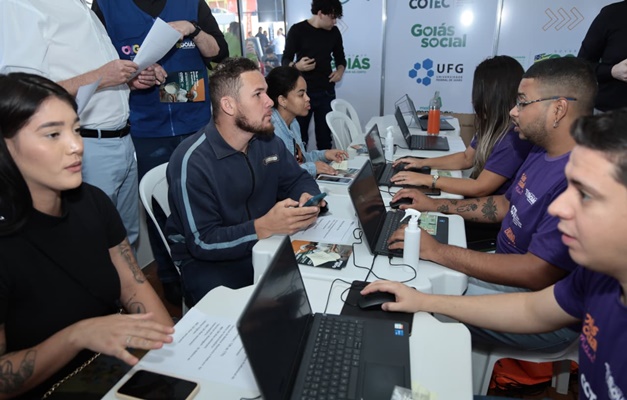 Feirão de Empregos em Aparecida segue até sábado (30/8) com 10 mil vagas