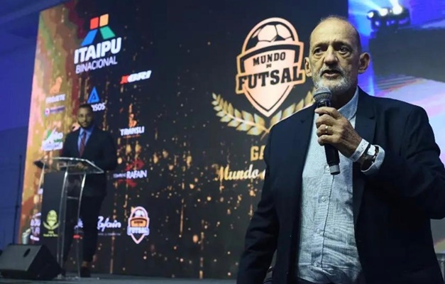 Fernando Ferretti, técnico multicampeão do futsal, morre aos 69 anos