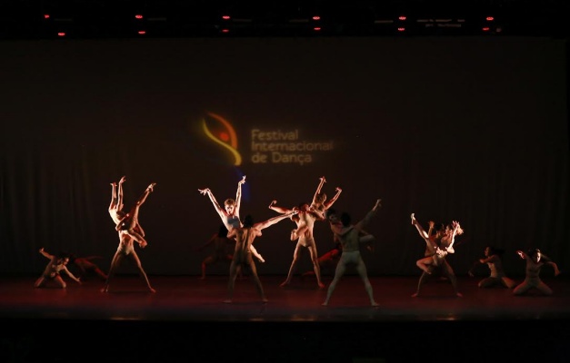 Festival Internacional de Dança Goiás reúne 2 mil bailarinos em Goiânia