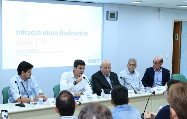 Fieg debate alternativas para acelerar obras públicas em Goiás