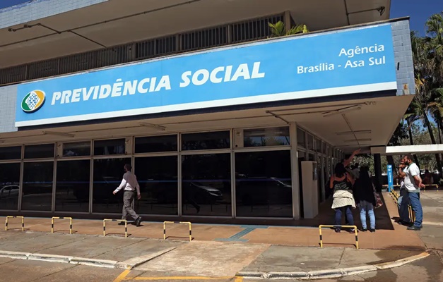 Fila do INSS cresceu 46,6% durante greve do órgão