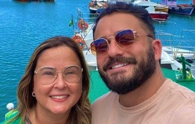 Filho suspeito de matar mãe em BH viajou com amigos após o crime