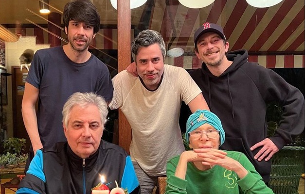 Filhos de Rita Lee fazem depoimentos emocionados sobre a morte da cantora
