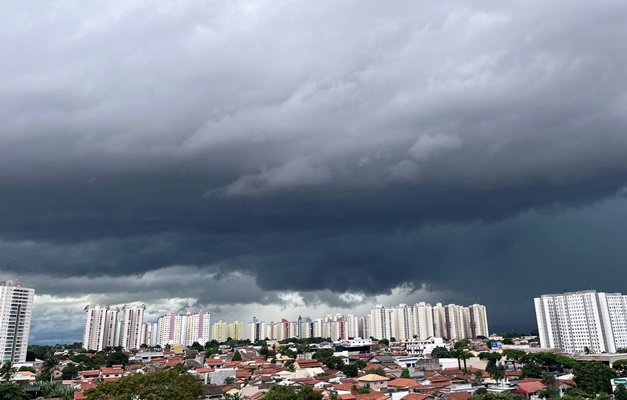 Fim de semana será de chuva e altas temperaturas em Goiás