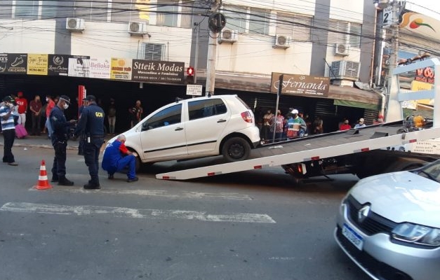 Fiscalização da prefeitura de Goiânia apreende 10 veículos na Região da 44