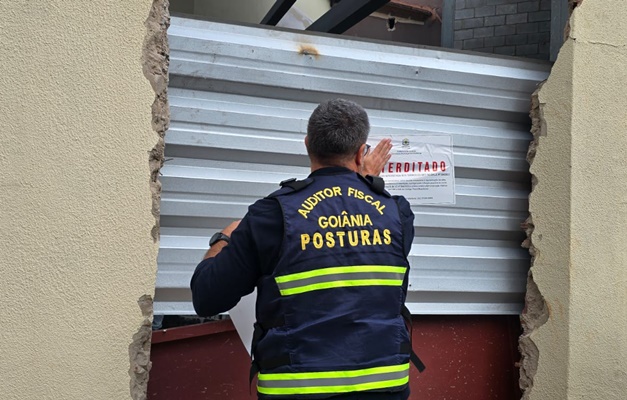 Fiscalização interdita construção irregular no Setor Nova Suíça em Goiânia