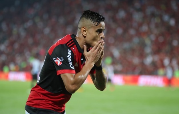Flamengo faz 2 a 0 no Santos e sai em vantagem na Copa do Brasil