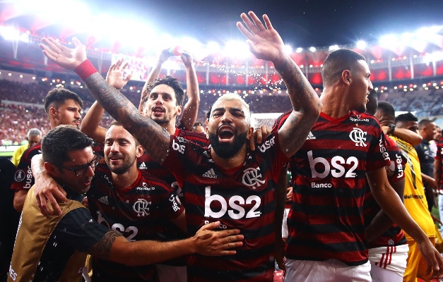 Flamengo faz 5 a 0 no Grêmio e vai à final da Libertadores