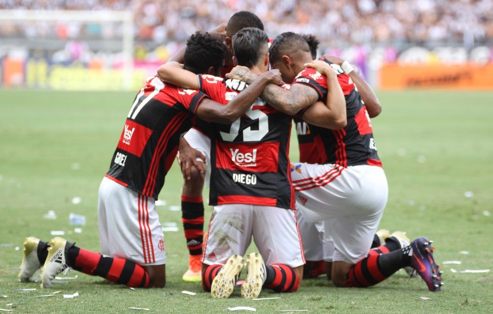 Flamengo vence e assume a vice-liderança do Brasileirão; confira a rodada