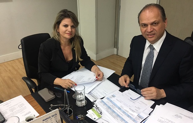 Flávia Morais se reúne com ministro da Saúde e pede vacinas para Trindade