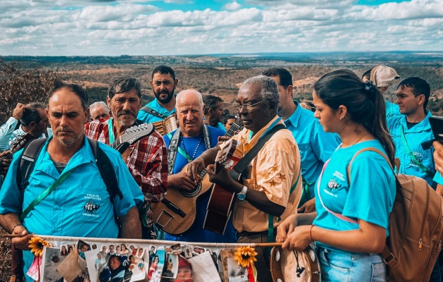 Folia de Santos Reis celebra tradição em Corumbajuba