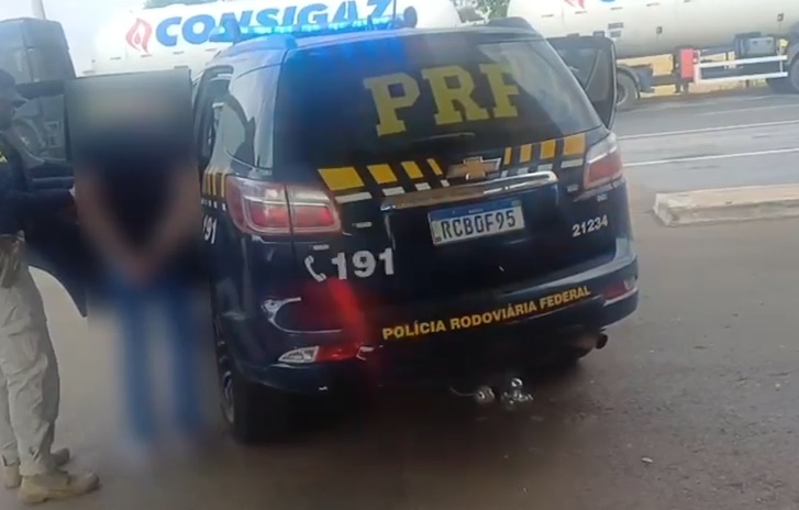 Foragido da Justiça do Ceará é preso dentro de ônibus em Morrinhos