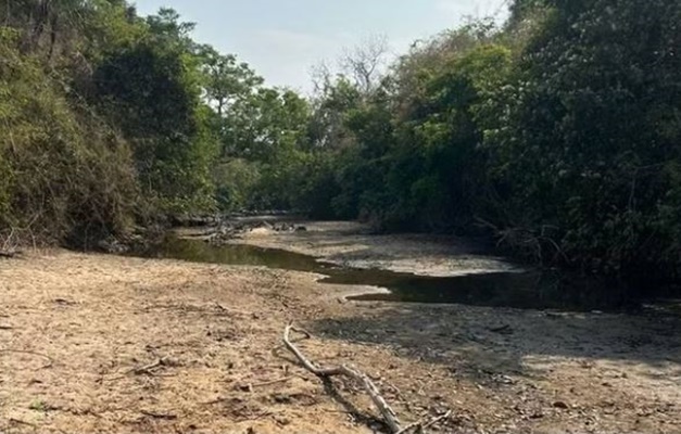 Força-tarefa investiga captação irregular de água no Rio do Peixe, em Faina