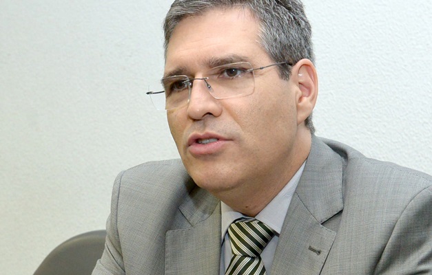 Francisco Jr. é o primeiro candidato de Goiânia a aderir ao Voto Legal