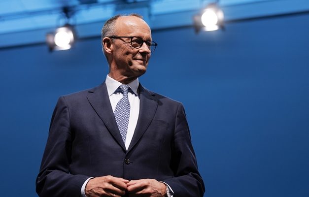 Friedrich Merz é eleito chanceler da Alemanha