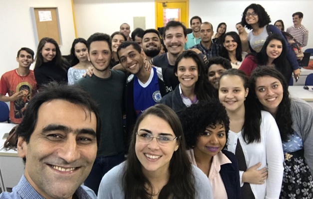 Fundador do jornal A Redação ministra palestra na PUC-GO