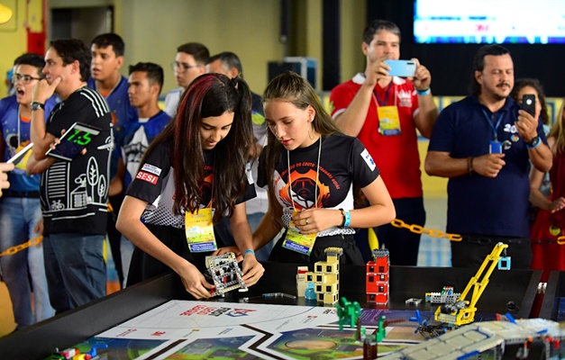 Futuro do transporte é tema de Torneio de Robótica em Goiânia