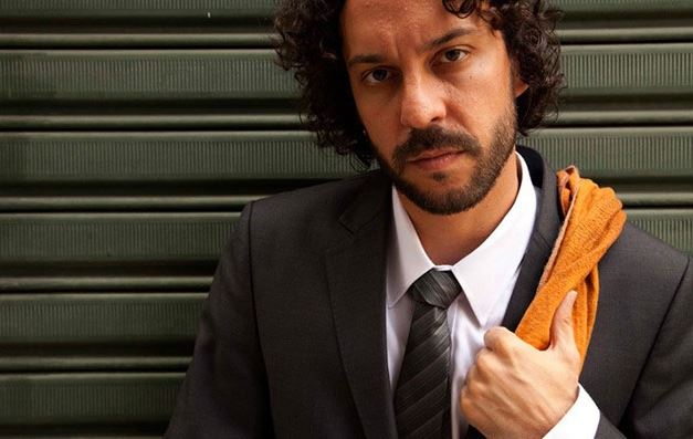 Gabriel, o Pensador lança música sobre os protestos populares