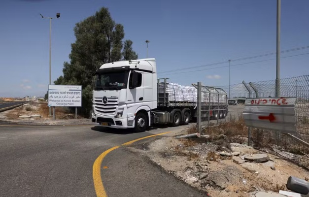 Gaza volta a receber ajuda humanitária em meio a alertas para fome e ameaça de sanções a Israel