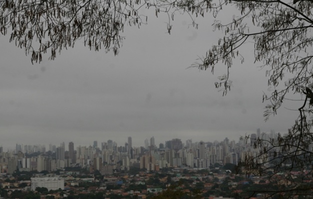 Goiânia inicia semana com previsão de chuva e temperatura de até 12ºC