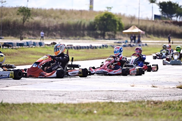 Goiânia recebe 4ª etapa do Campeonato Goiano de Kart 2025